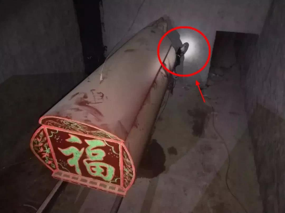 《人民日报》校园参观活动在新疆大学举行。截图4