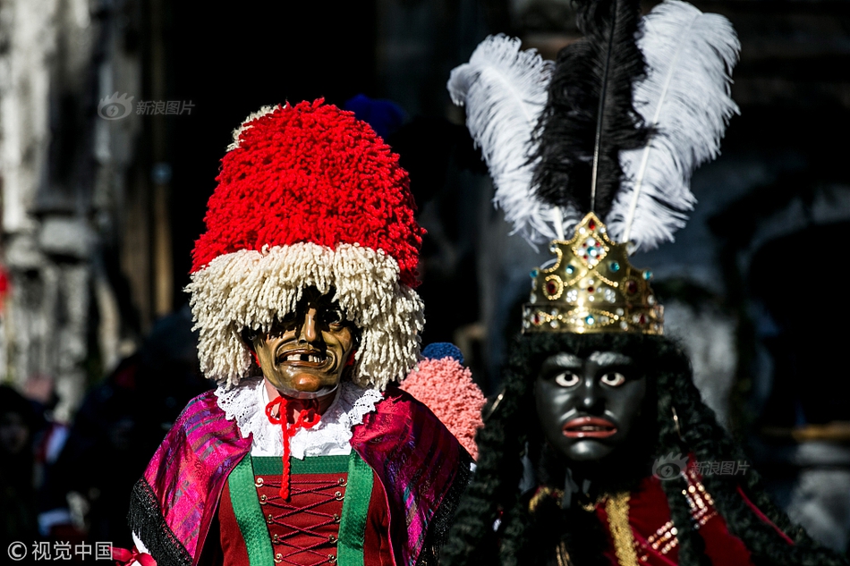 香港展出超过60件毕加索作品截图4