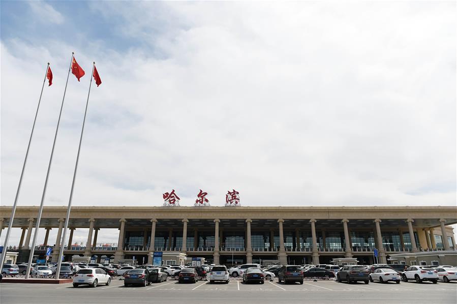 中国宝武董事长胡望明、中国一重集团董事长吕智强座谈交流